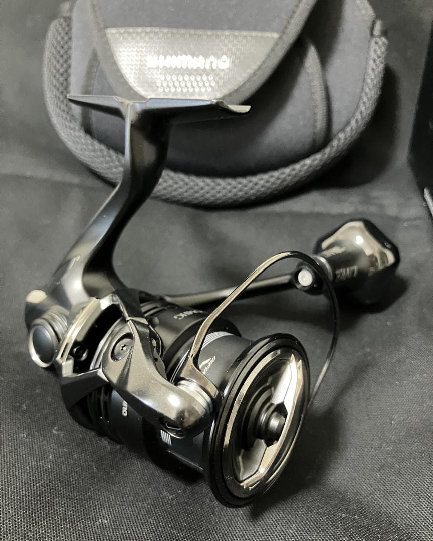 ☆新品シマノ25エクスセンスC3000MHG・リブレチタンノブ・ケース付