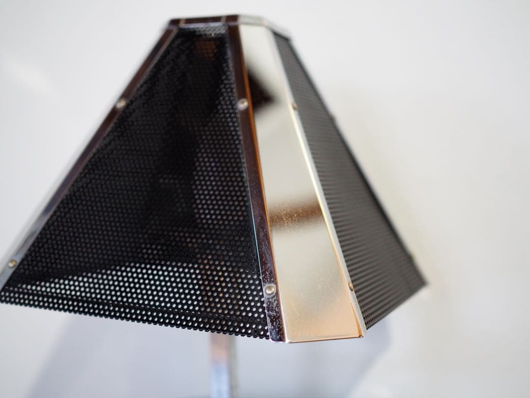 インダストリアル　テーブルランプ