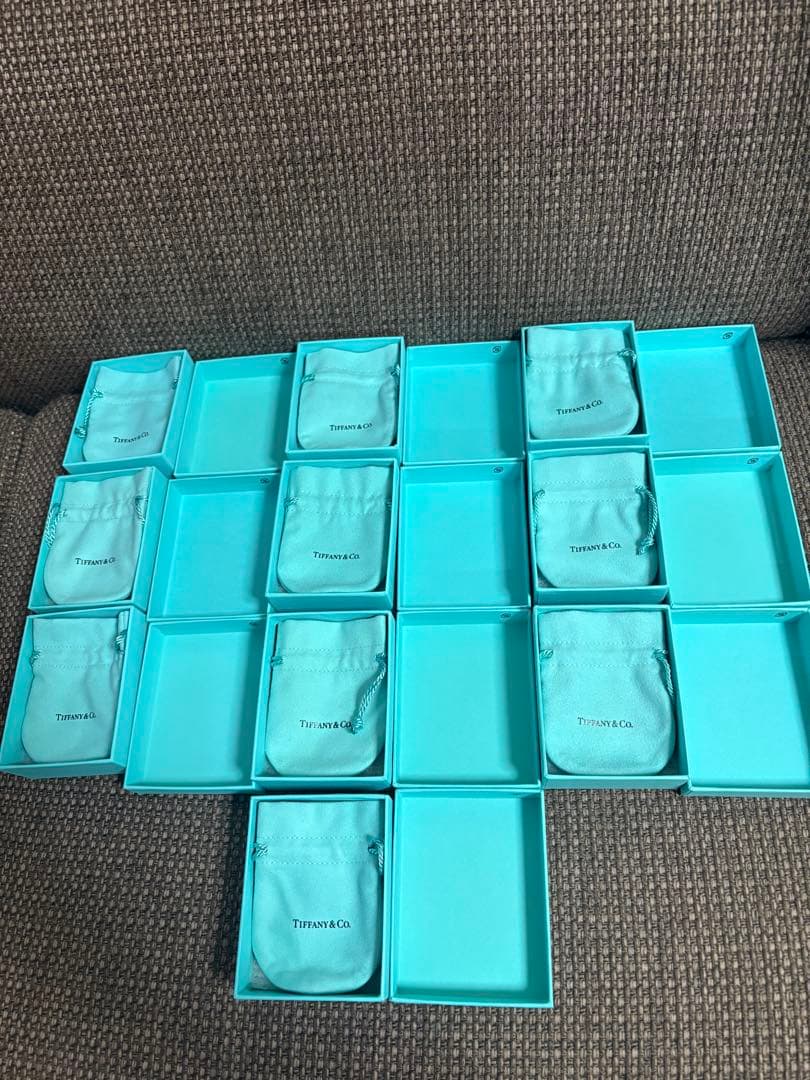 国内現行品　極美品Tiffany ティファニー空箱　巾着袋10セット