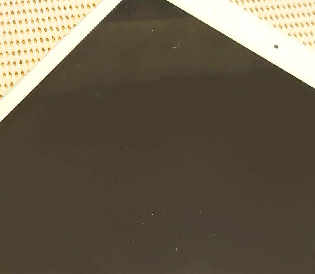 完動品SIMフリーiPad第7世代(A2198)本体32GB送料込8MDFV