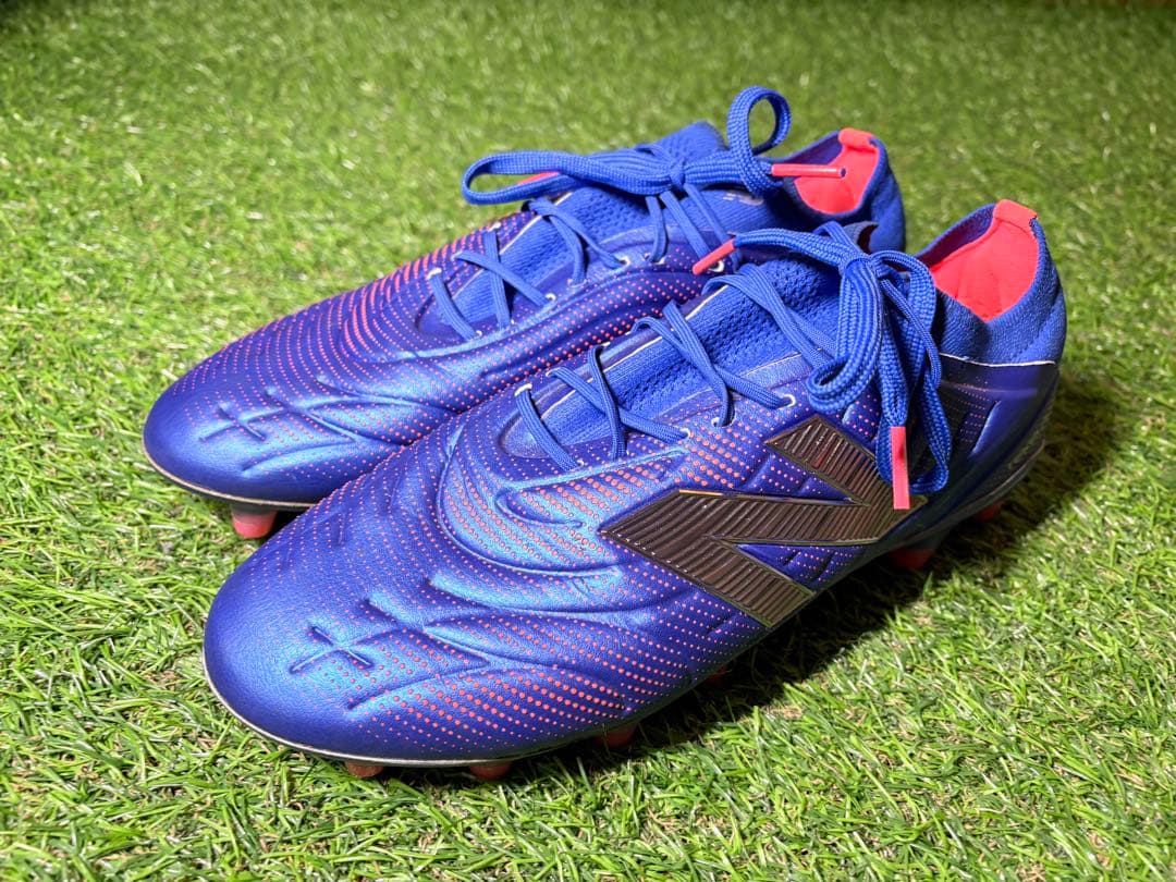 美品　New Balance サッカーシューズ スパイク 青赤