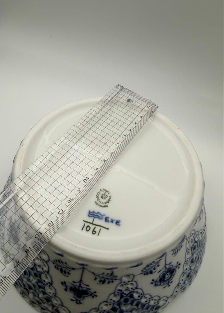 ロイヤルコペンハーゲン　レース　フルーツボウ