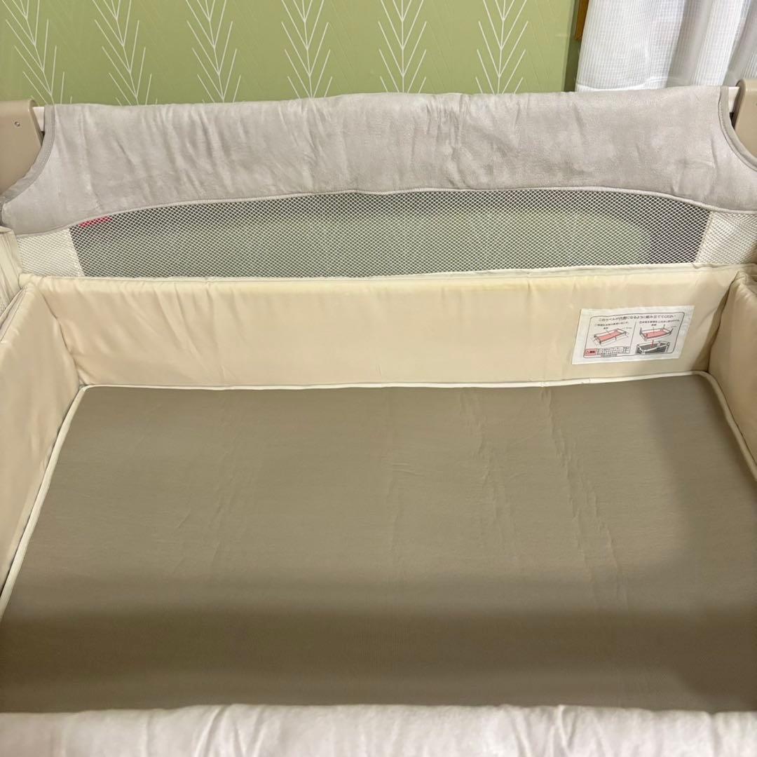 ＊美品＊アップリカ　ココネルエアープラス　AB ベビーベッド