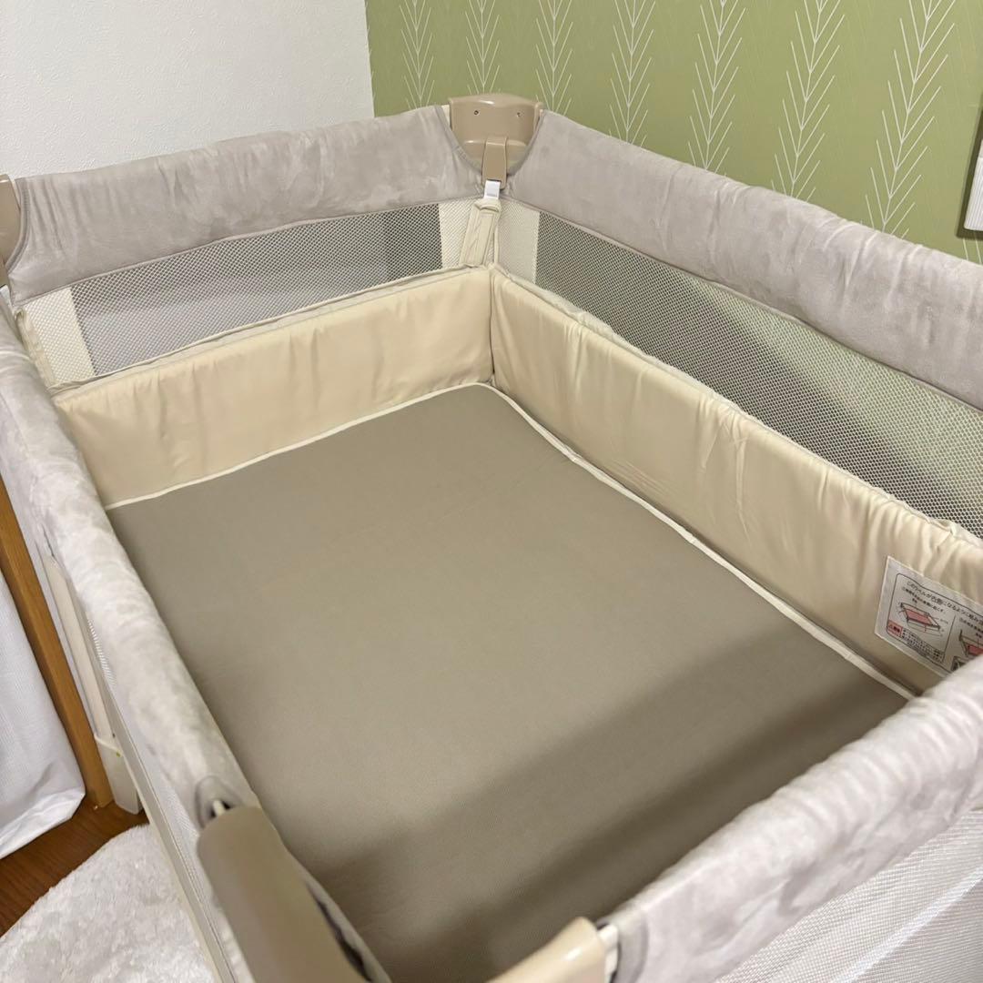 ＊美品＊アップリカ　ココネルエアープラス　AB ベビーベッド