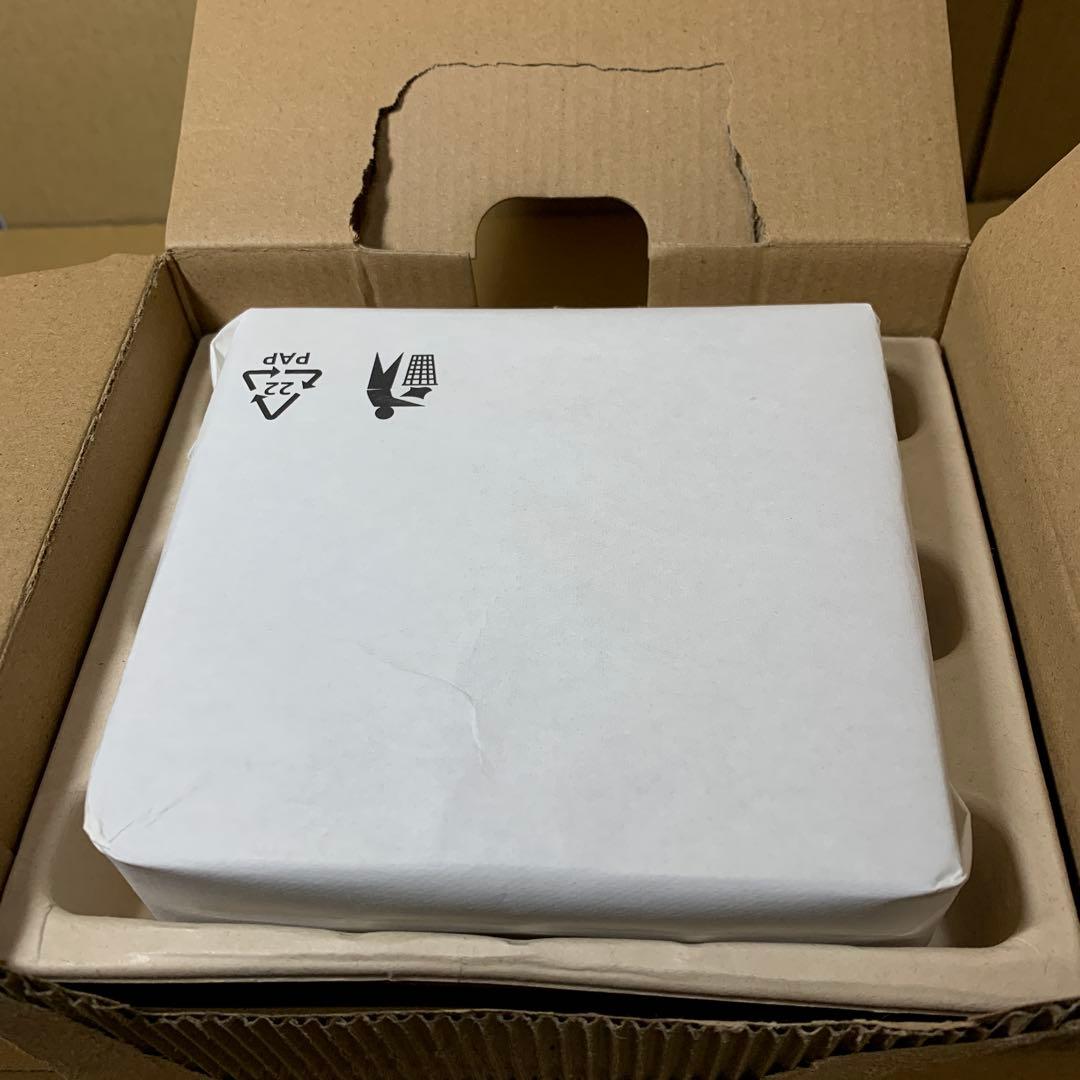 新品MINIS FORUM　UM760Slim　AMD Ryzen 5　ミニPC