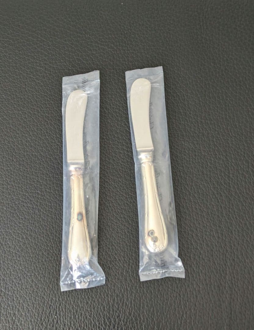 elmo【新品、未開封】希少、廃盤品クリストフルリュバン　バターナイフ2点