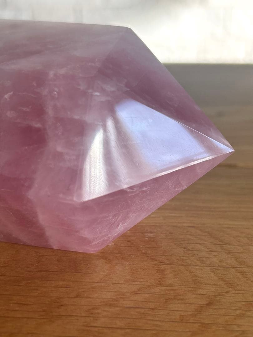 ローズクォーツ　ポイント　六角柱　約1.2キロ