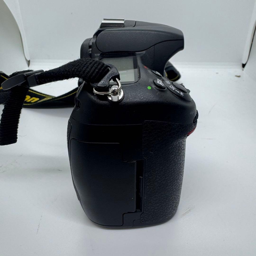 Nikon ニコン デジタルカメラ D3000 動作確認済み