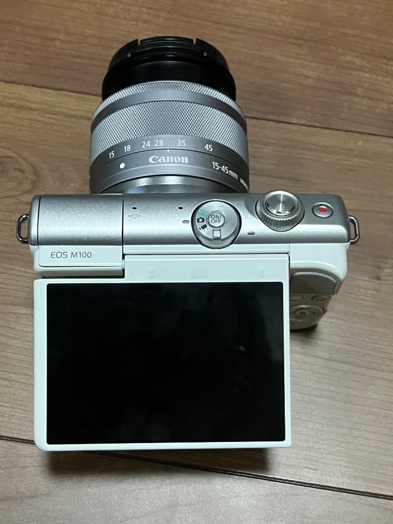 Canon EOS M100 ダブルズームキット