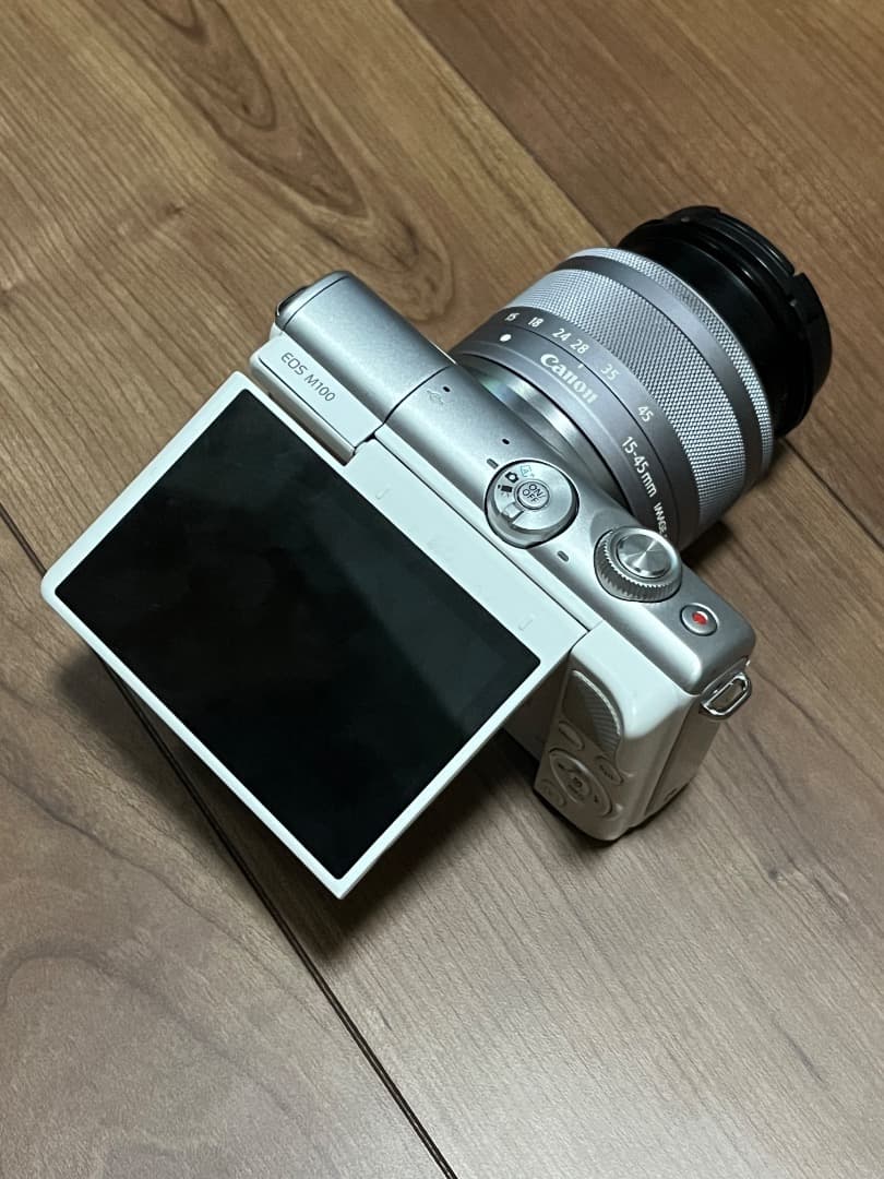 Canon EOS M100 ダブルズームキット