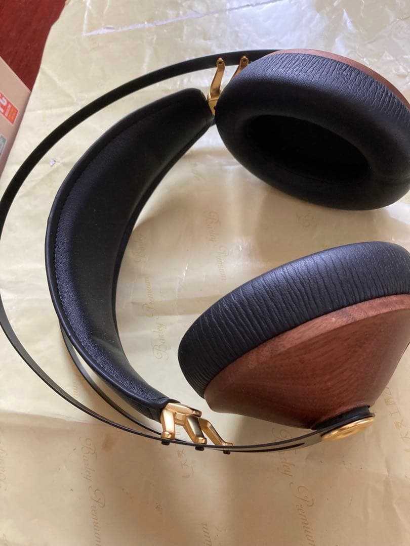 ヘッドホン MEZE Audio 99Classics