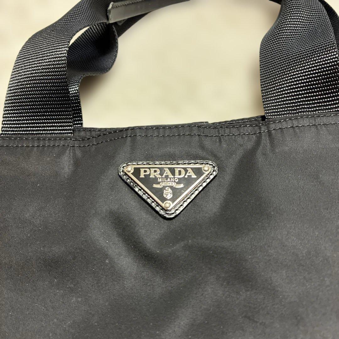 プラダ　トートバッグ　黒