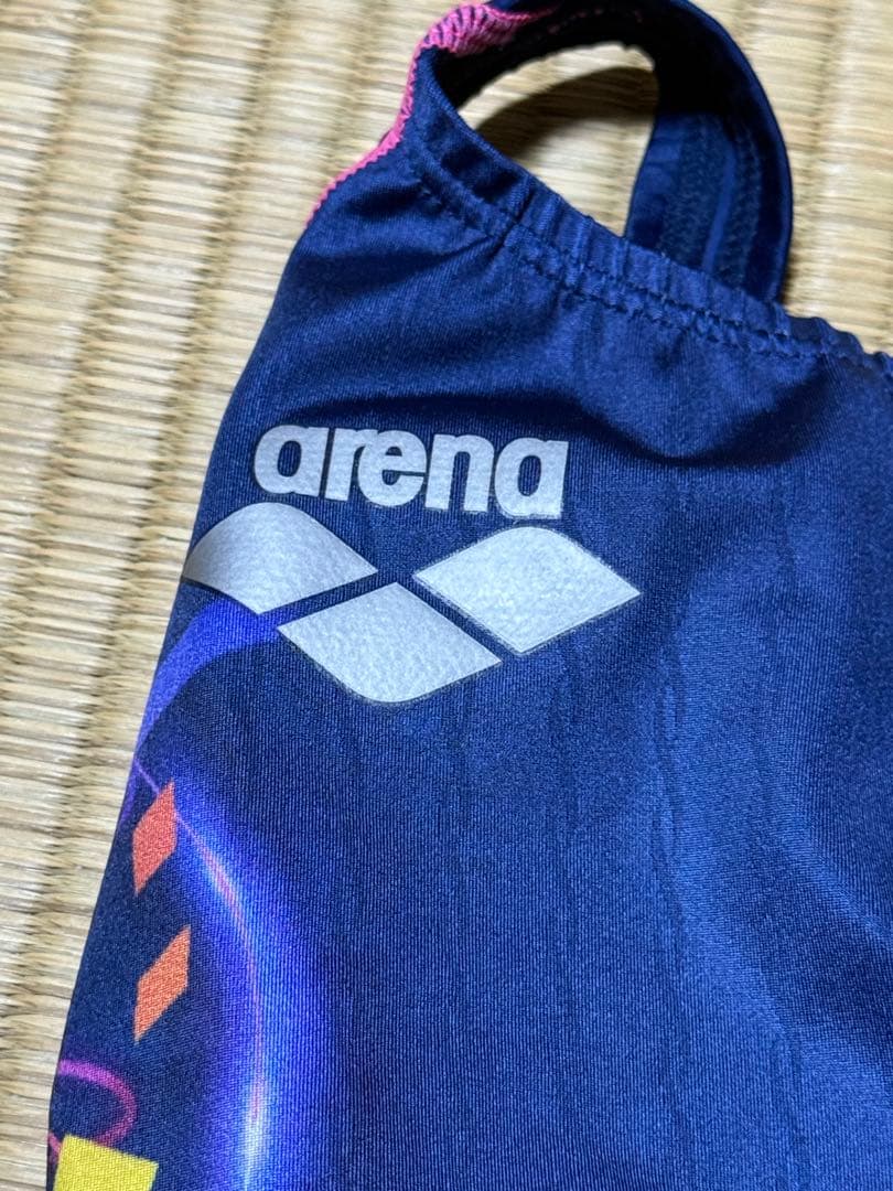 新品　廃盤　アリーナ　競泳水着　x-python ARN-4042W M