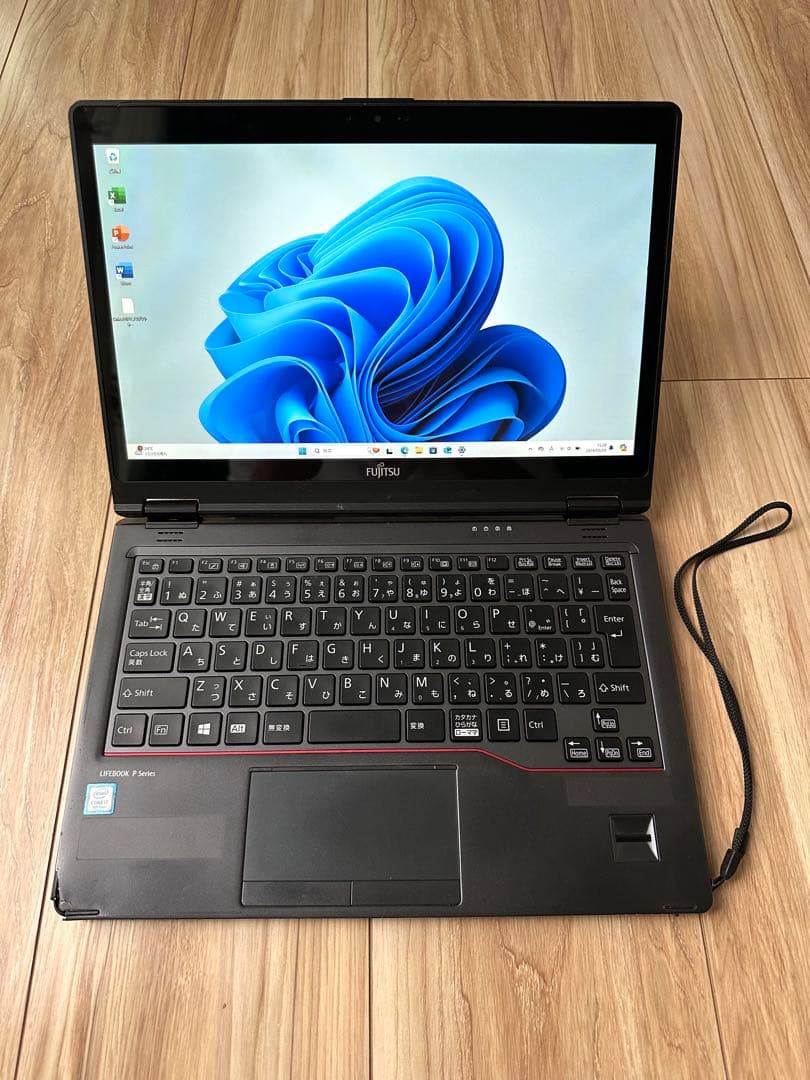 薄型タブレットPC 富士通 R727 i7第7世代Win11/office21付