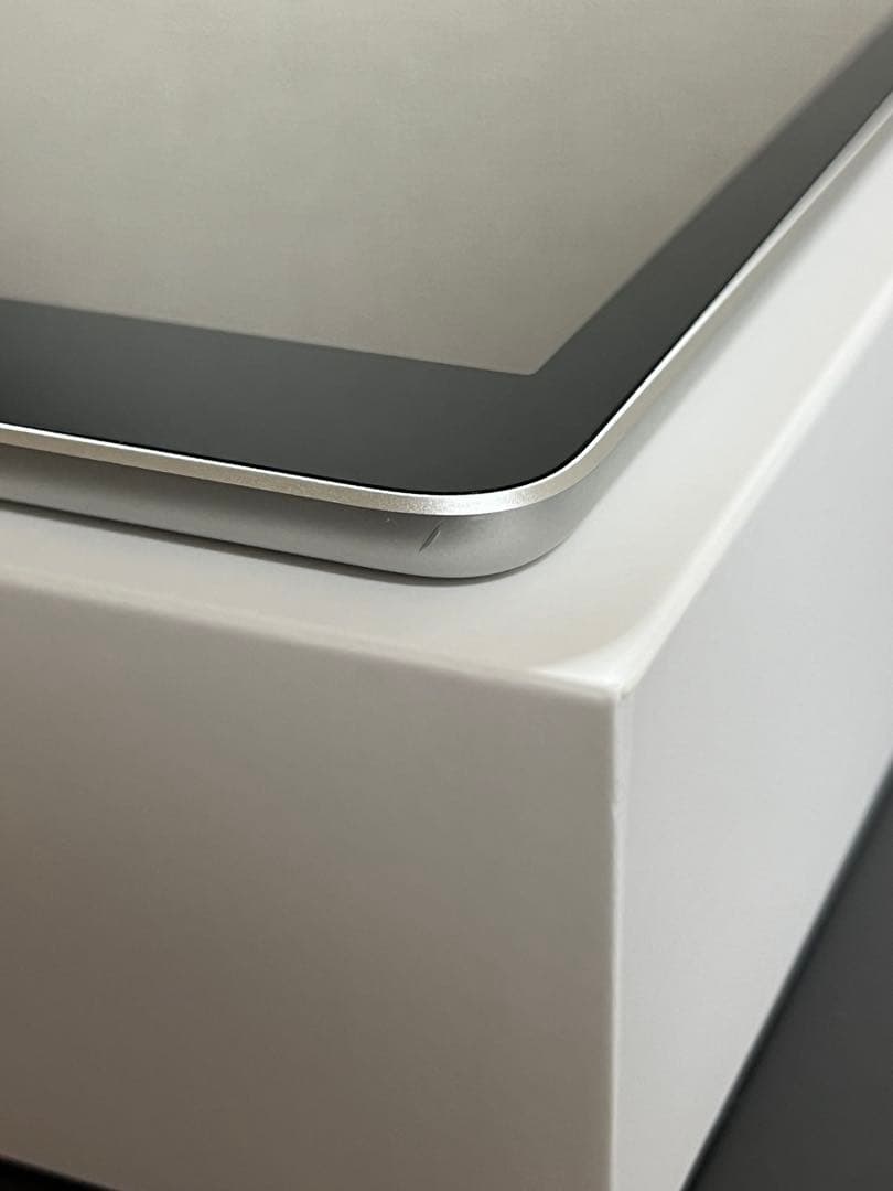 Apple iPad 第9世代　シルバー 64GB Wi-Fi