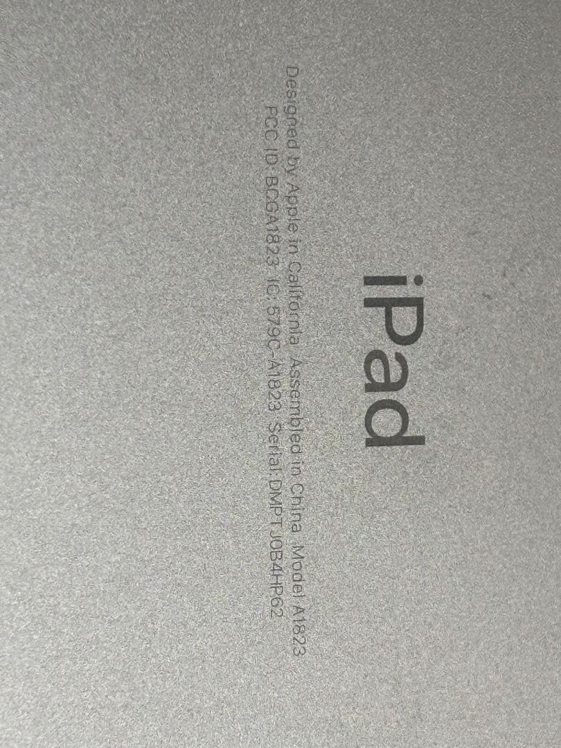 iPad ゴールド A1822 第5世代+セルラー SIMフリー　128GB