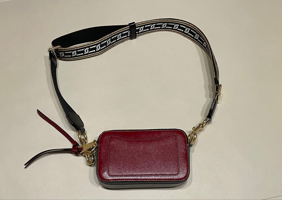 MARC JACOBS バーガンディ ショルダーバッグ