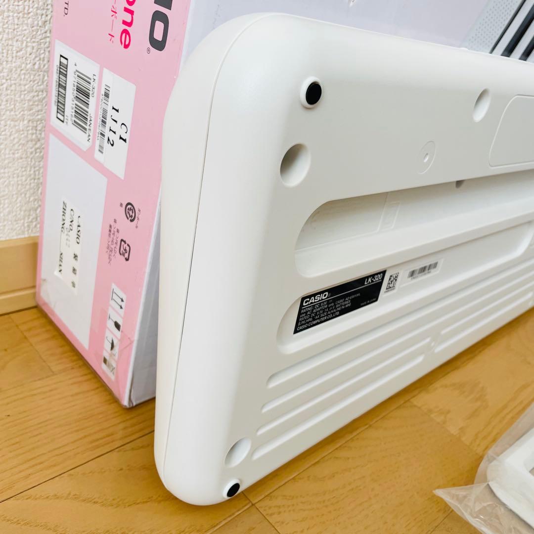 極美品✨　カシオ 光ナビゲーションLK-320 電子キーボード　ピンク