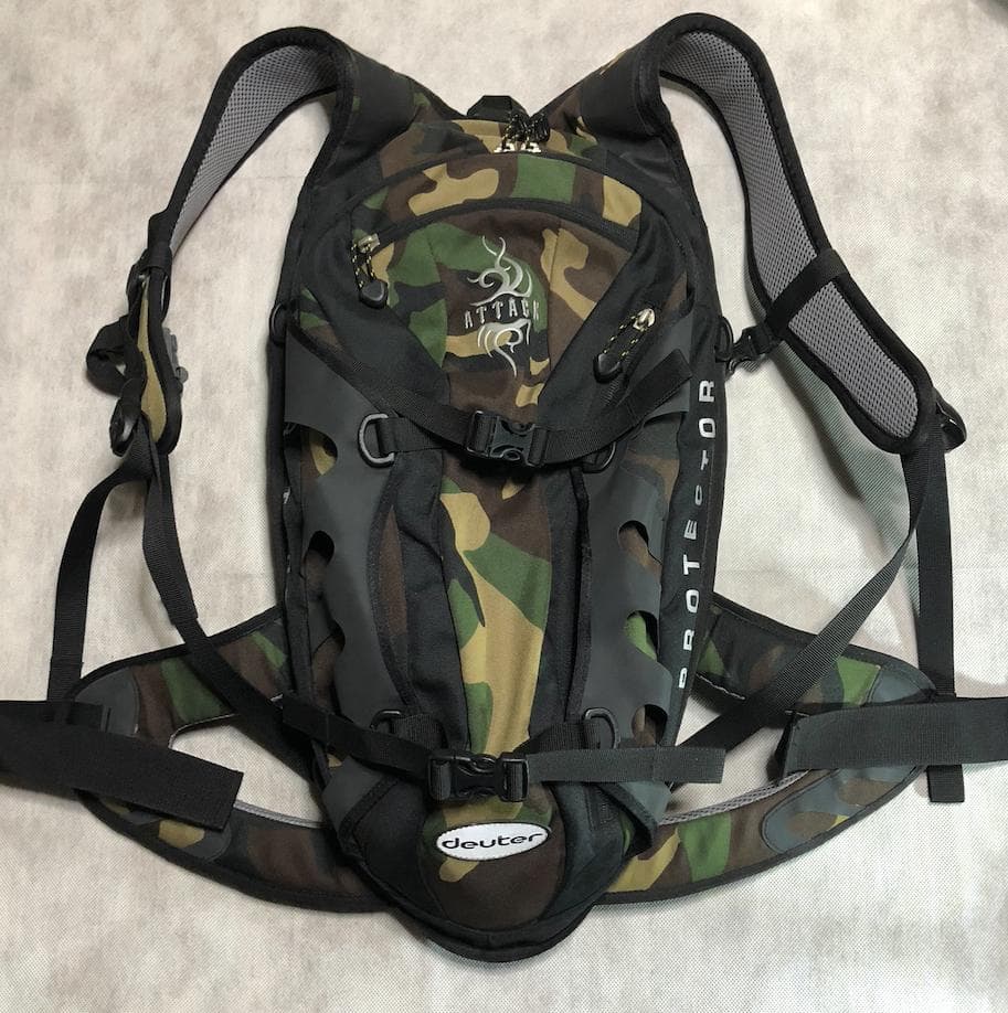 ドイター　deuter　バックプロテクター　バックパック　リュック