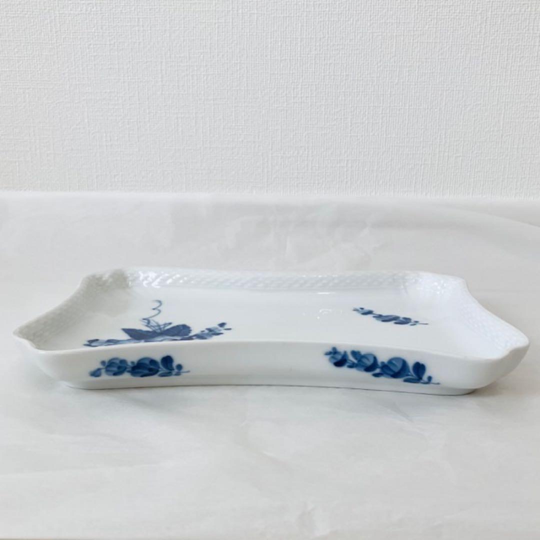   角皿スクエアプレート　ブルーフラワーカーブ