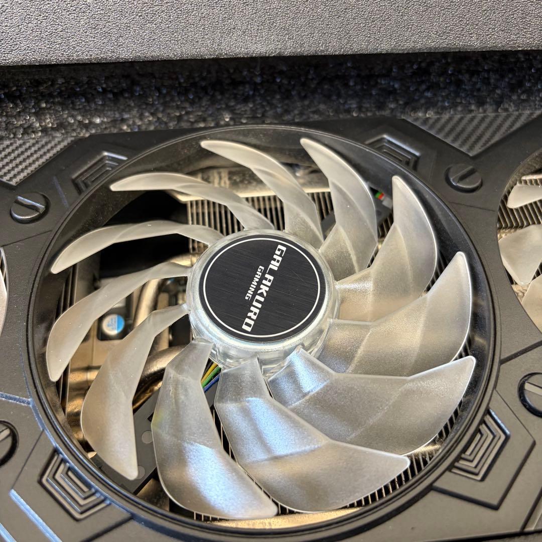 最終値下げ　RTX4070 玄人志向 GALAKURO