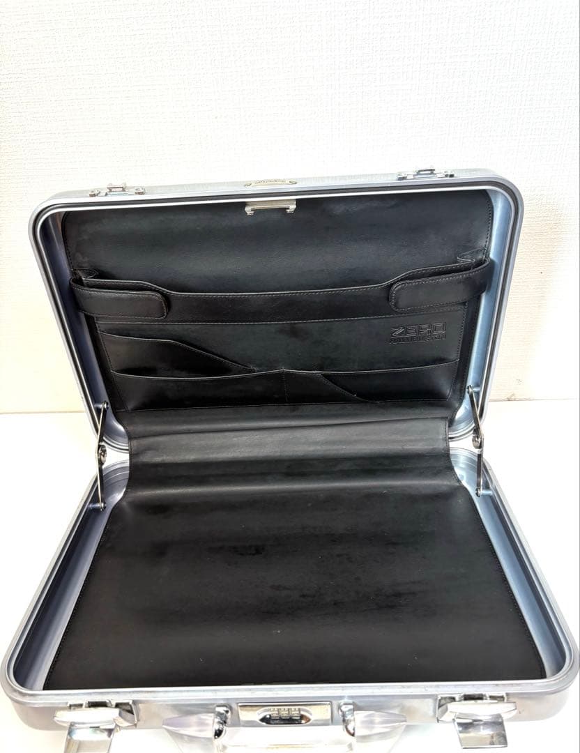 専用　USA製 ZERO HALLIBURTON ゼロハリバートン アタッシュ