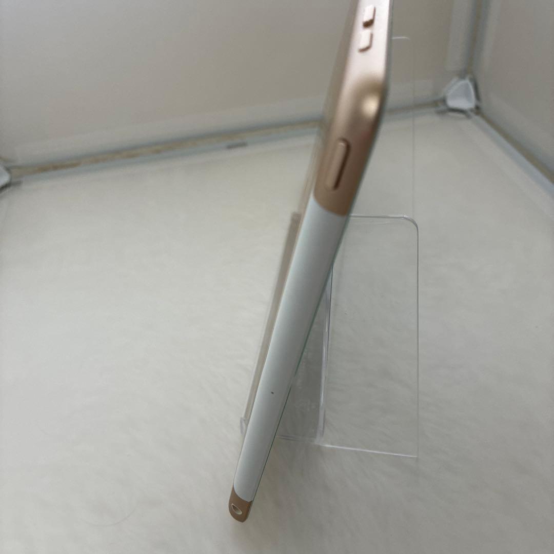 Apple iPad Wi-Fi + Cellular 32GB（ゴールド）