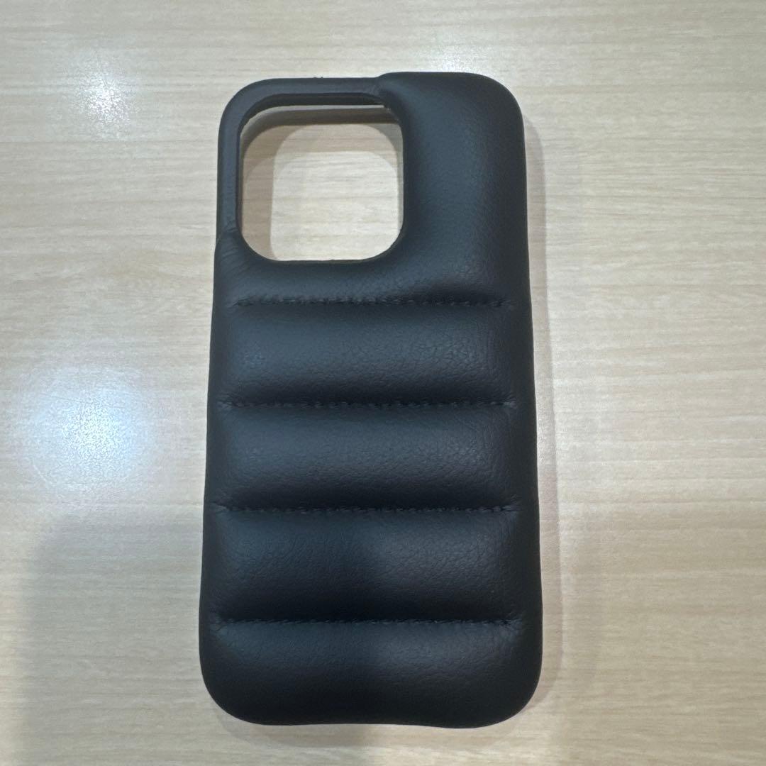 DEMIU ブラック iPhoneケース　15pro