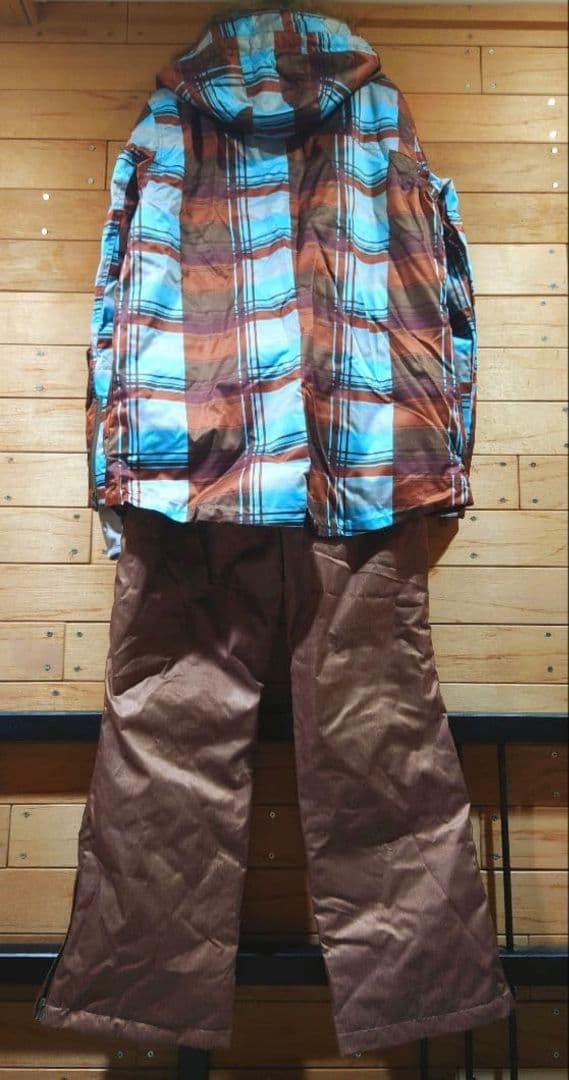 新品スキーウェア(スノボーウェア)SECRET GARDENシークレットガーデン