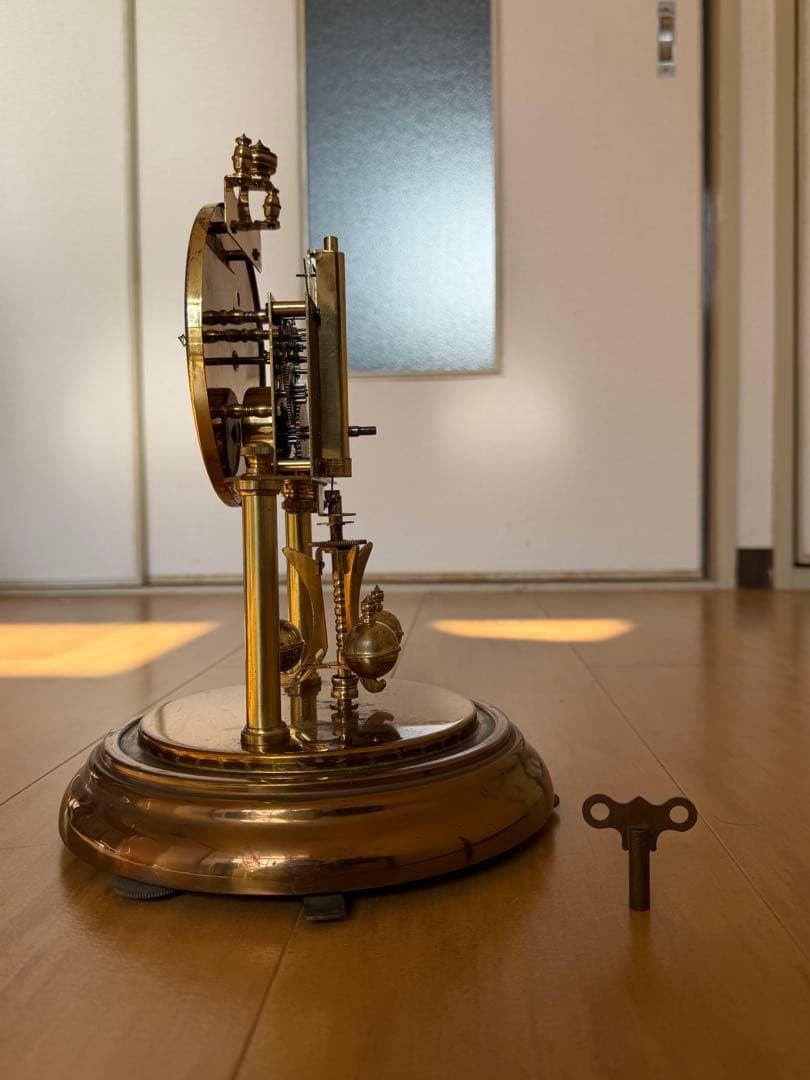 真鍮製ドーム型置時計 約30cm 巻き鍵付き