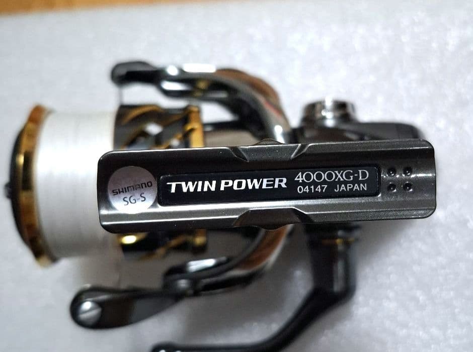 SHIMANO シマノ 20TWINPOWER ツインパワー 4000XG