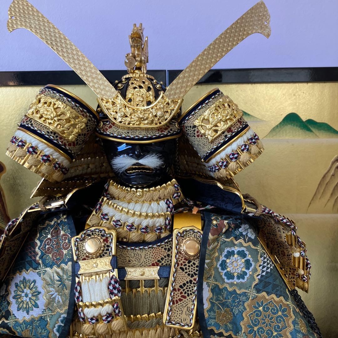 たまやす 五月人形