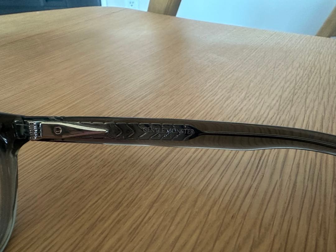 GENTLE MONSTER VONZO GC9 ケース・保証書付