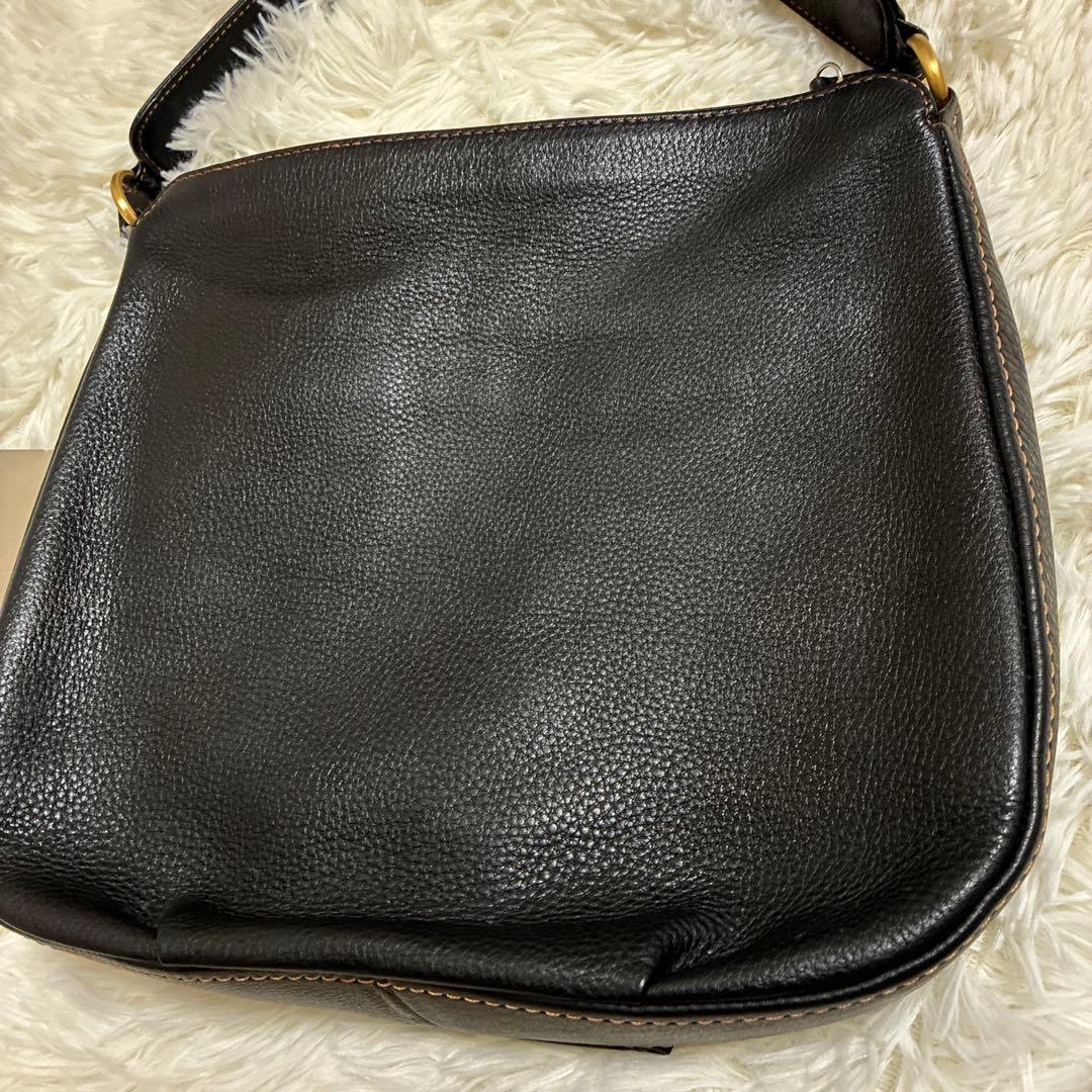 yukasanです。キタムラ ワンショルダーバッグ シボ革 レザー 黒