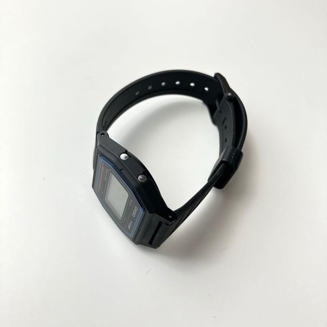 CASIO F-28W“Vintage Cheap”チープカシオ