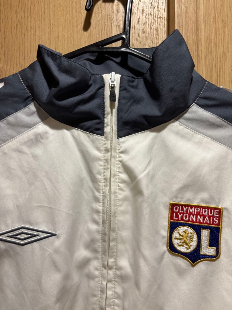 Umbro リオンウィンドブレーカー