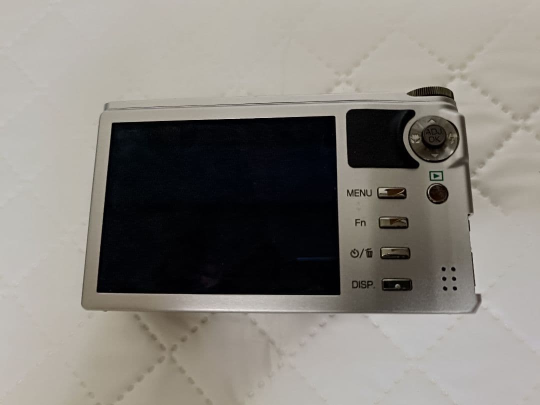 RICOH　コンパクトデジタルカメラ CX2