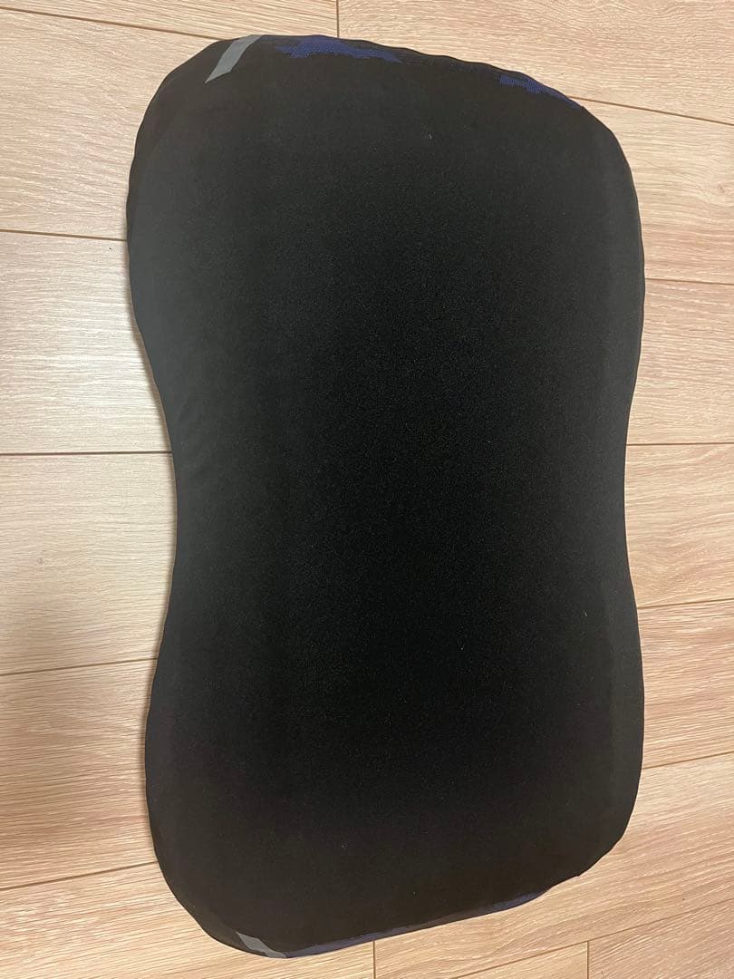 AIR 人間工学的デザイン枕 ブラック