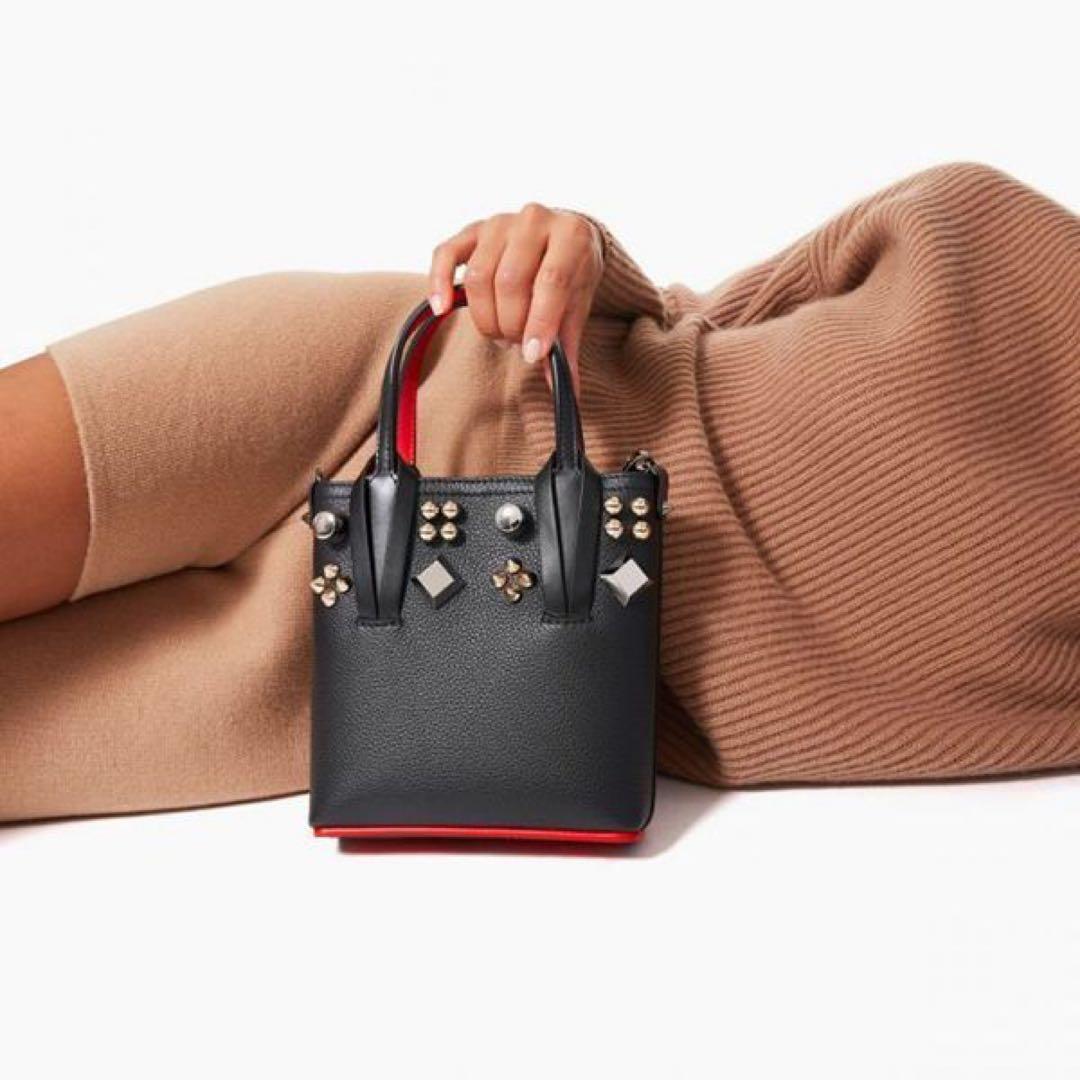 ル*ナ様 Christian Louboutin ショルダーバッグ CABATA