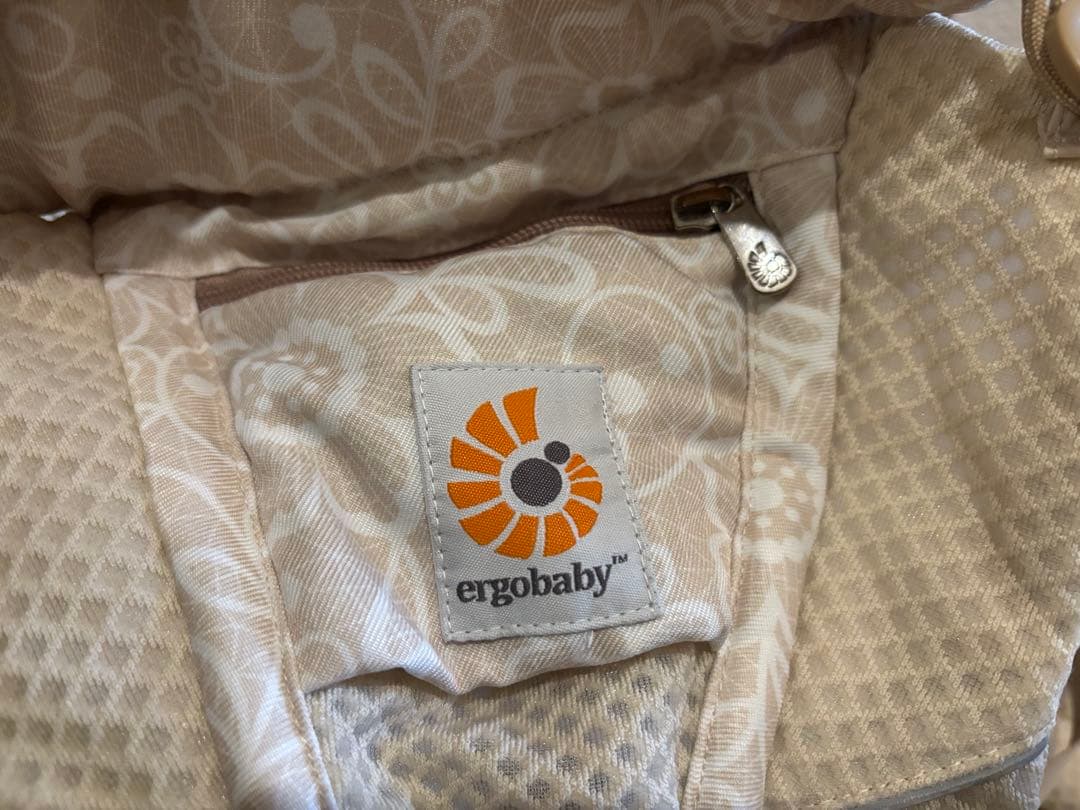 【mitun】【極美品】エルゴベビー　オムニ ブリーズ