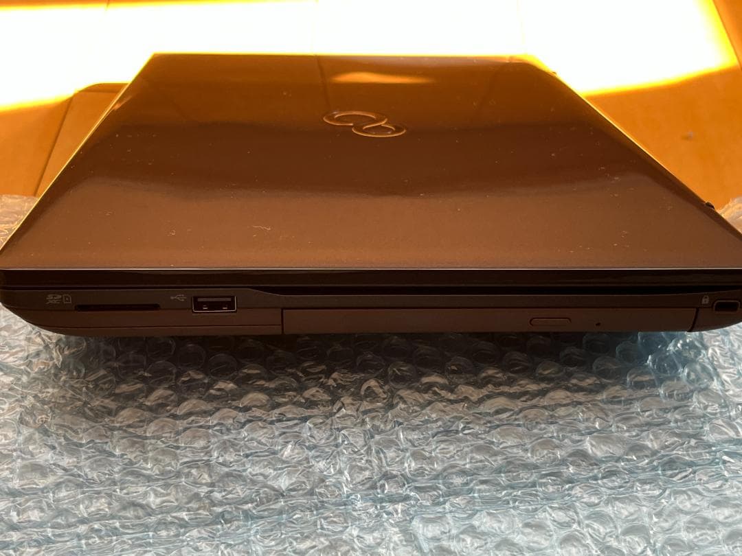 富士通 LIFEBOOK Intel Core i3 4GB/1TB