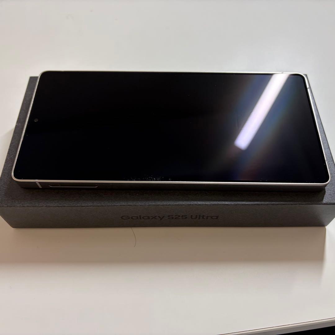 Galaxy S25 Ultra 256GB 国内版 チタニウムジェードグリーン