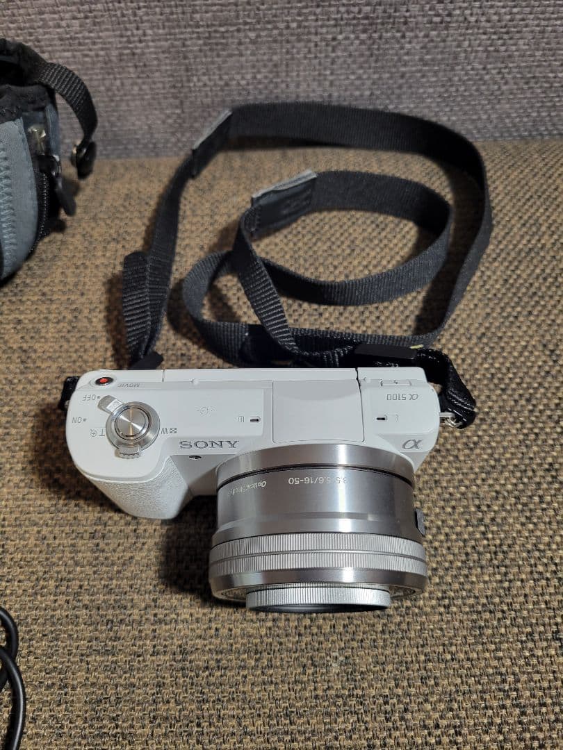 SONYα5100 ILCE-5100L　パワーズームレンズキット　ホワイト