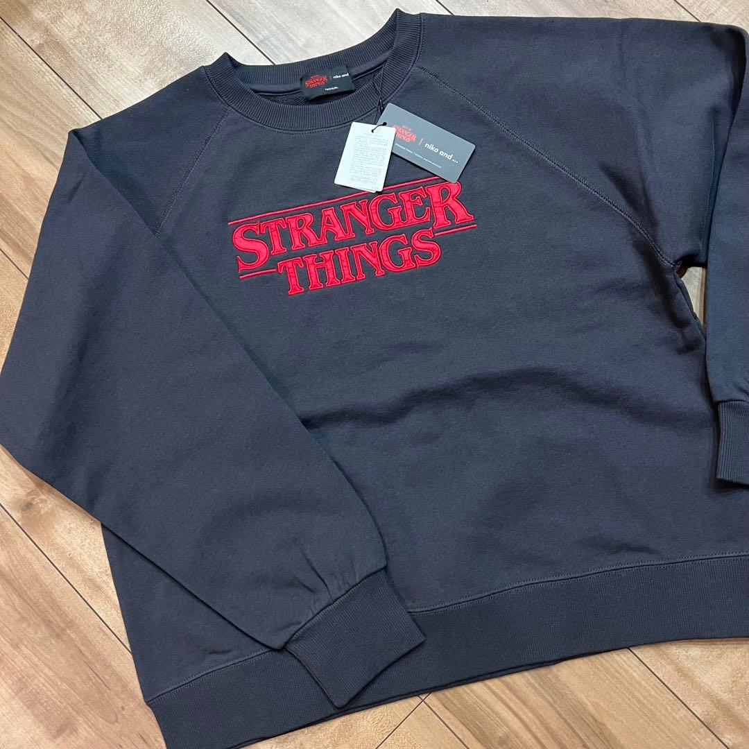 【STRANGER THINGS】ニコアンド スウェット チャコール Mサイズ