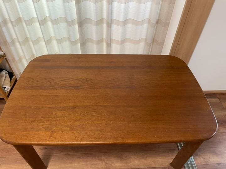 4人掛けテーブル