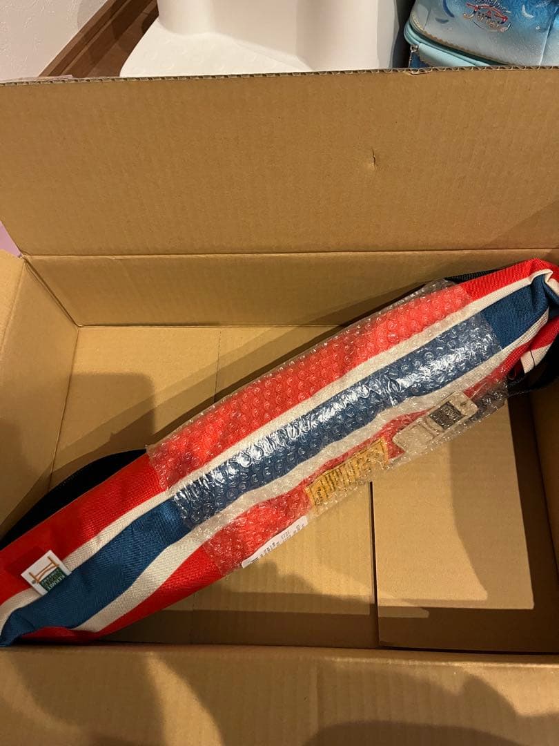 新品　KERMIT CHAIR WALNUT RETRO STRIPE