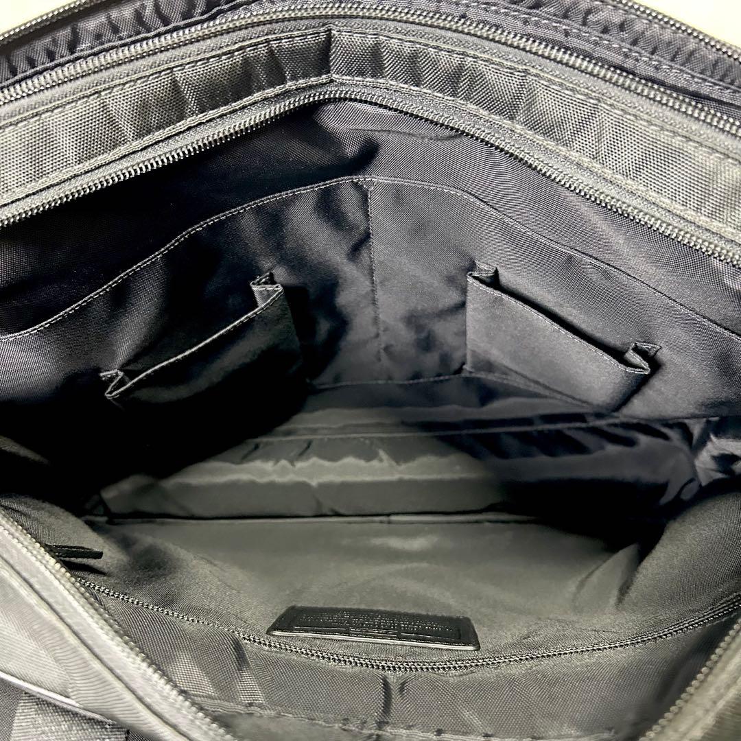 極美品♡coach ブリーフケース　大容量ビジネスバッグ　A4収納　ショルダー有