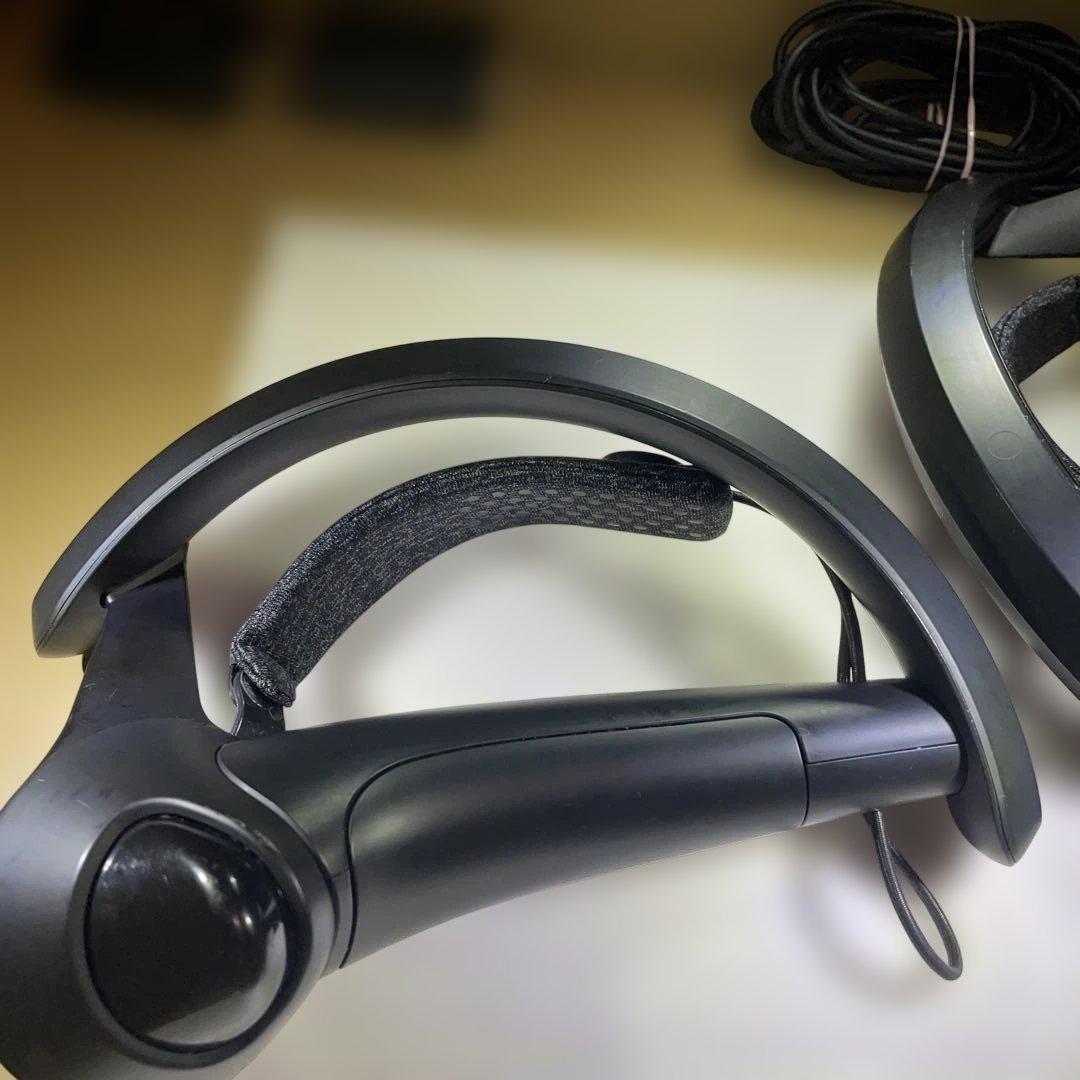 良い　valve indexコントローラー左右セット 動作確認済み　清掃済み