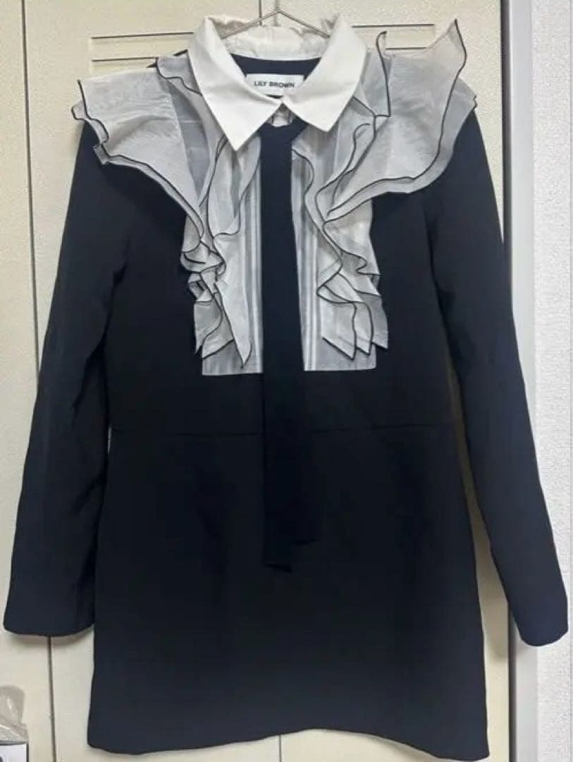 lily brown フロントフリルミニドレス リリーブラウン