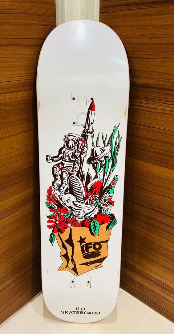 IFO スケートボードデッキ　8インチ　オマケ付